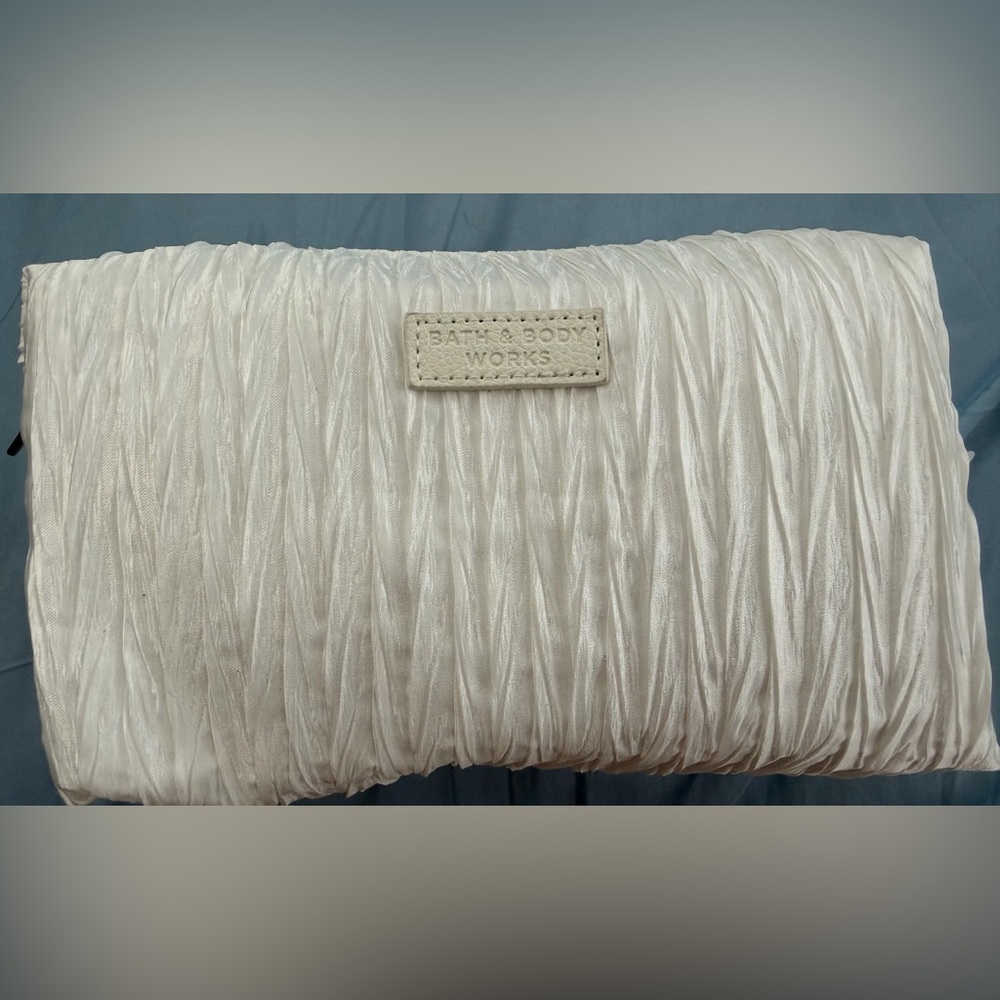 Bath & Body Works Cream-White Ruched Cosmetic Bag